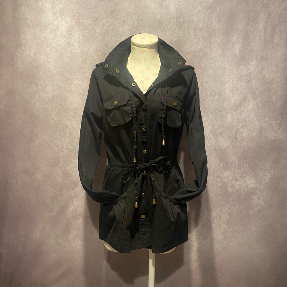 Finesse Designer Black Jacket w/Plaid SnapOn Hood!